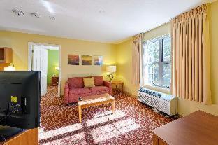Extended America - Atlanta - Northlake